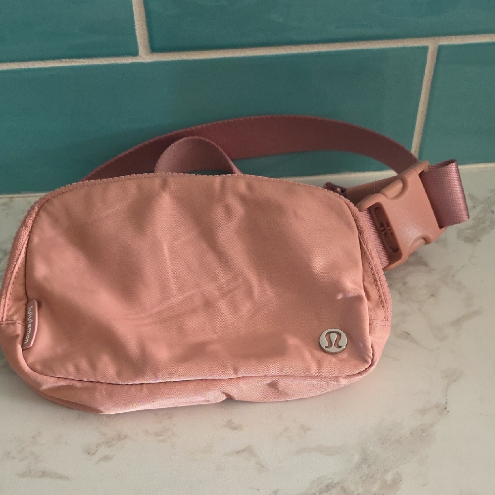Lululemon Blush Pink Zip Pouch